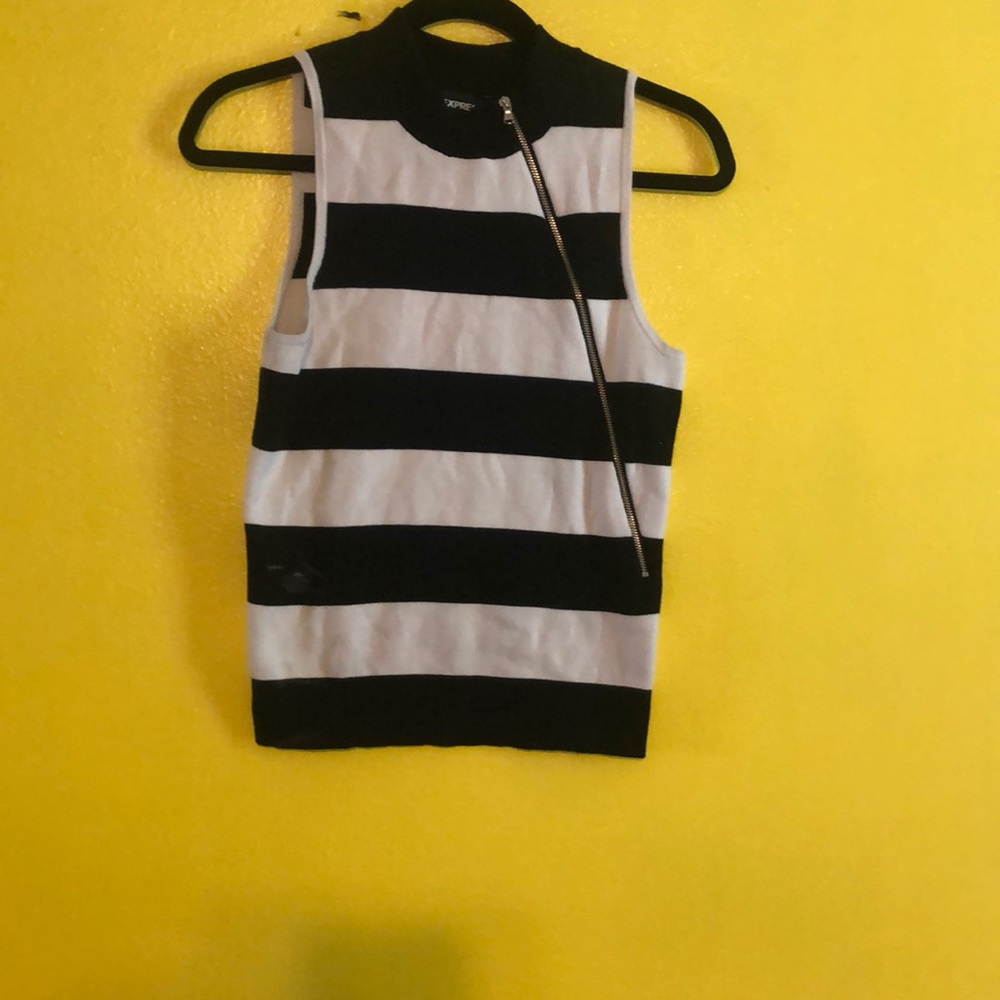 Express Top - Picture 1 of 2